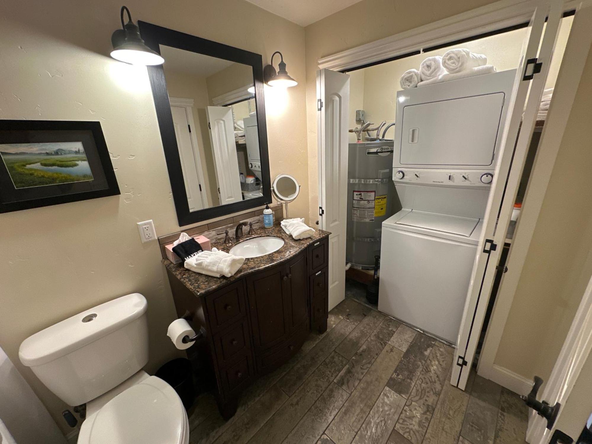 Historic Washington St Balcony Apartment Sonora Luaran gambar